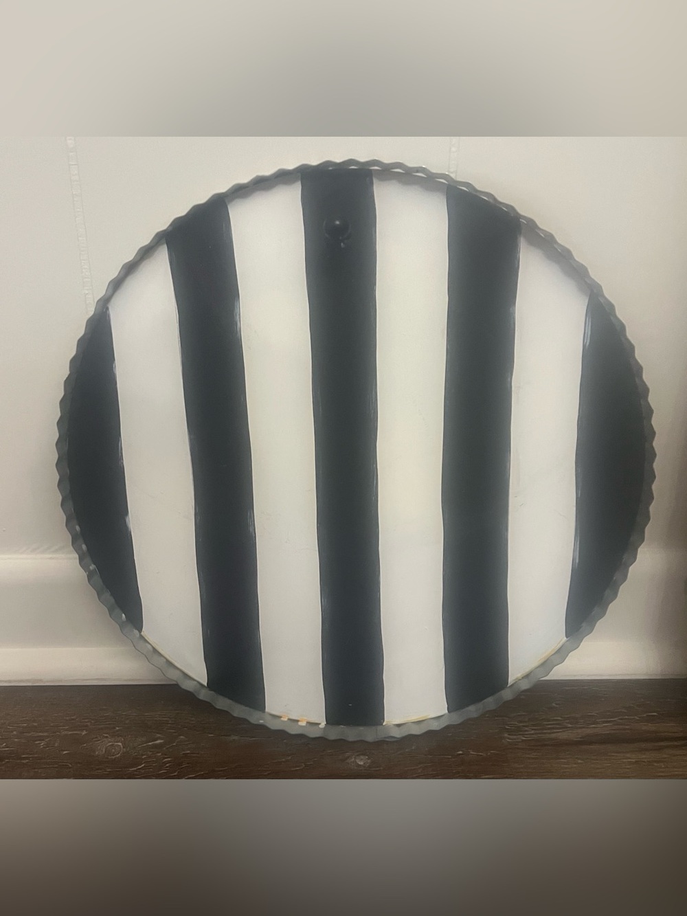 Round Top Black & White Striped Round Wall Decor